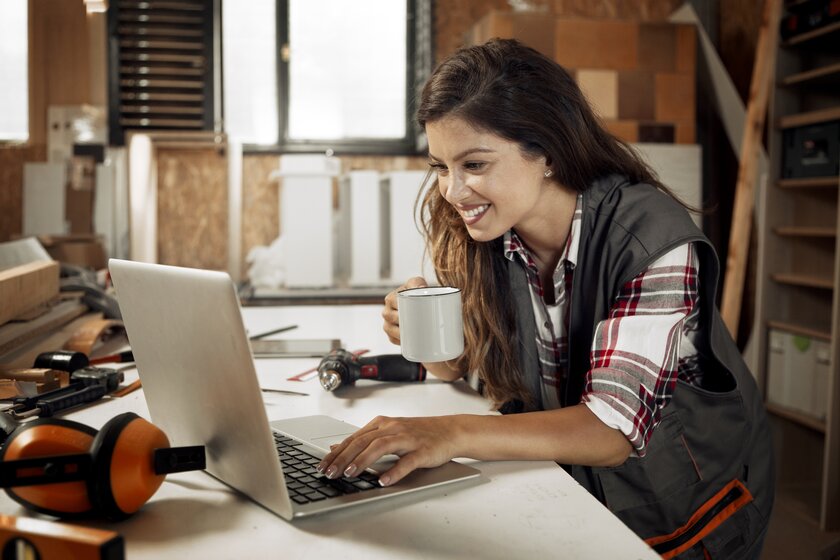 Webinare zum Aufbau eines Kundenservice, Online Marketing und Gründung aus der Arbeitslosigkeit Webinare zum Aufbau eines Kundenservice, Online Marketing und Gründung aus der Arbeitslosigkeit