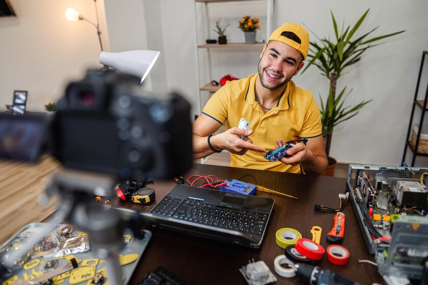 Webinare zur eigenen Webseite und zum animierten Verkaufsvideo Webinare zur eigenen Webseite und zum animierten Verkaufsvideo