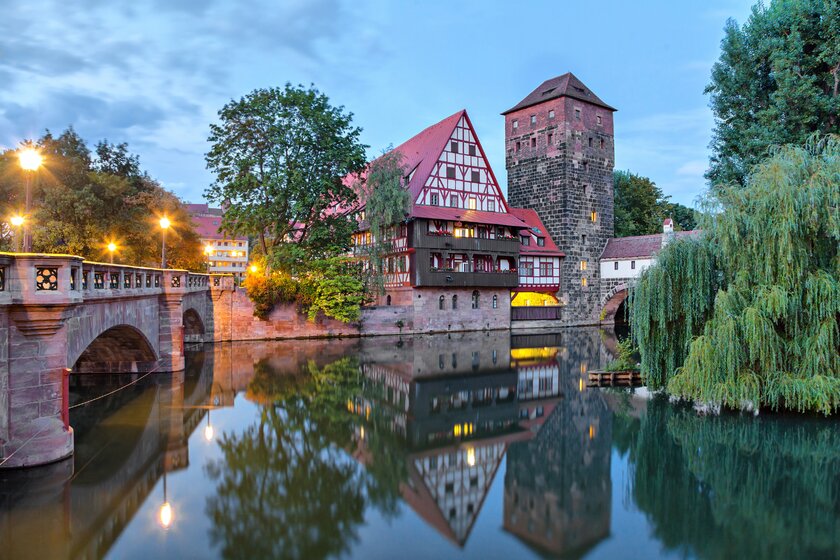 Blick auf die Ulmer Altstadt an der Mündung der Blau in die Donau.