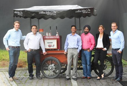 Coffee-Bike Gründer mit Masterfranchisepartnern aus Indien
